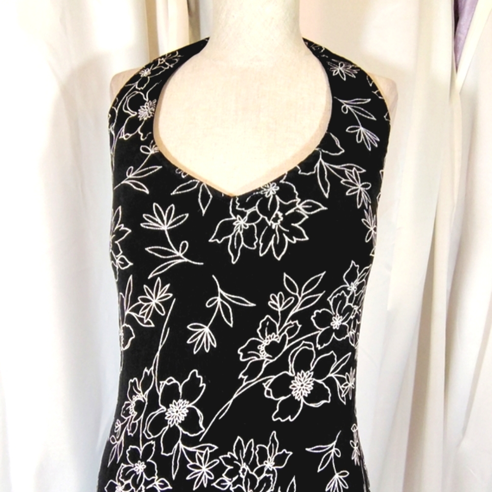 Cold Water Creek Vintage Halter Sheath Dress, White Floral; Blck/Silver, Long 10 - Picture 5 of 10